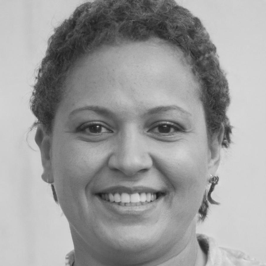 Portrait of Siobhán Ó Floinn